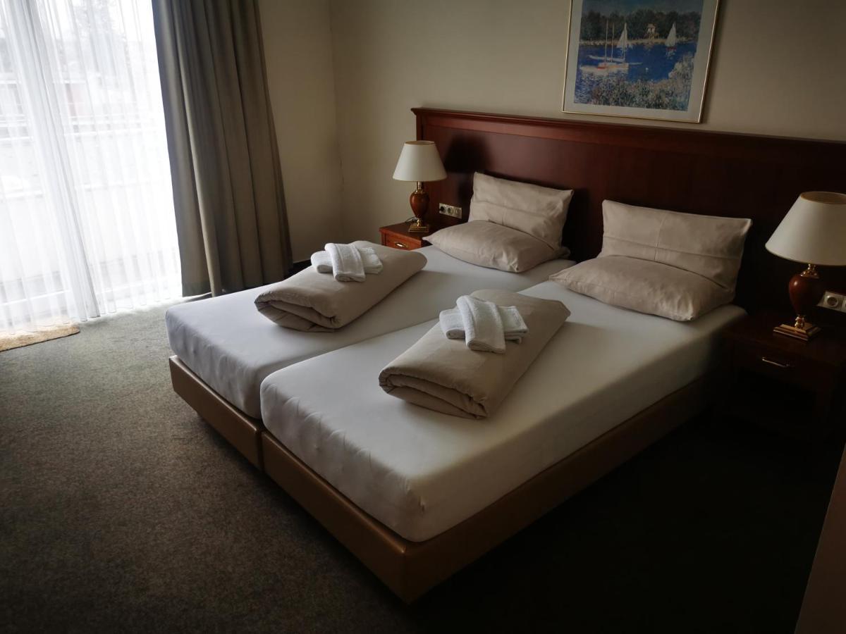 Hotel Hanseatischer Hof Любек Экстерьер фото