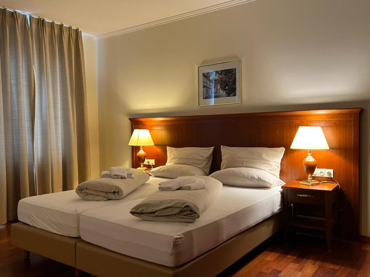 Hotel Hanseatischer Hof Любек Экстерьер фото