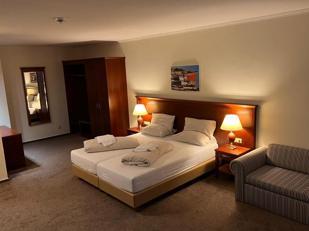 Hotel Hanseatischer Hof Любек Экстерьер фото